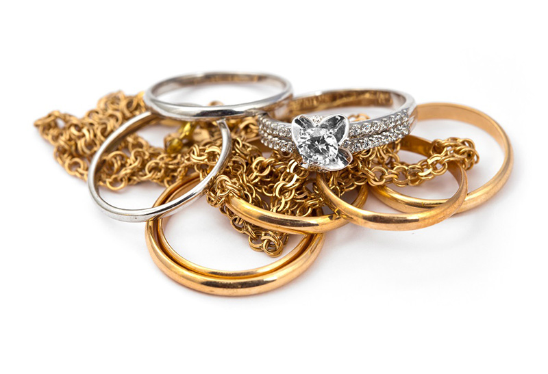 gold-schmuck-schmuck-gold Goldschmuck verkaufen, verschiedene Materialien